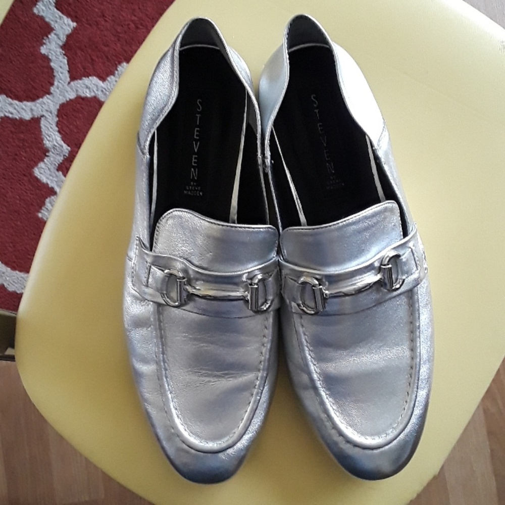 Steve Madden Metallic Silver Loafers - Picture 6 of 6